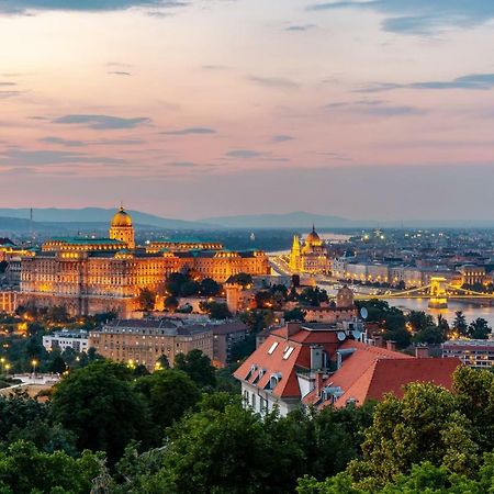 Apartment On Gellert Hill Downtown With Free Garage & Castle View Βουδαπέστη Εξωτερικό φωτογραφία